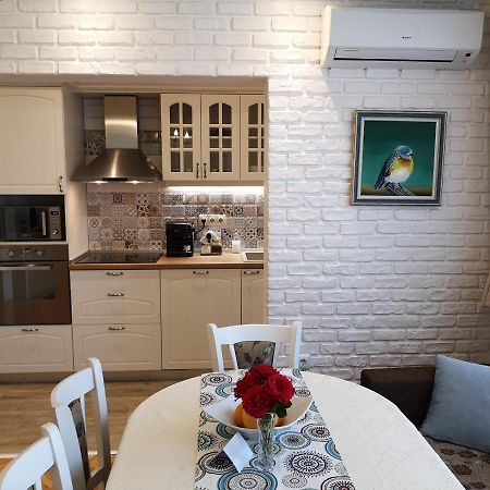 Central Varna Apartment - Lets4Holiday Exteriör bild