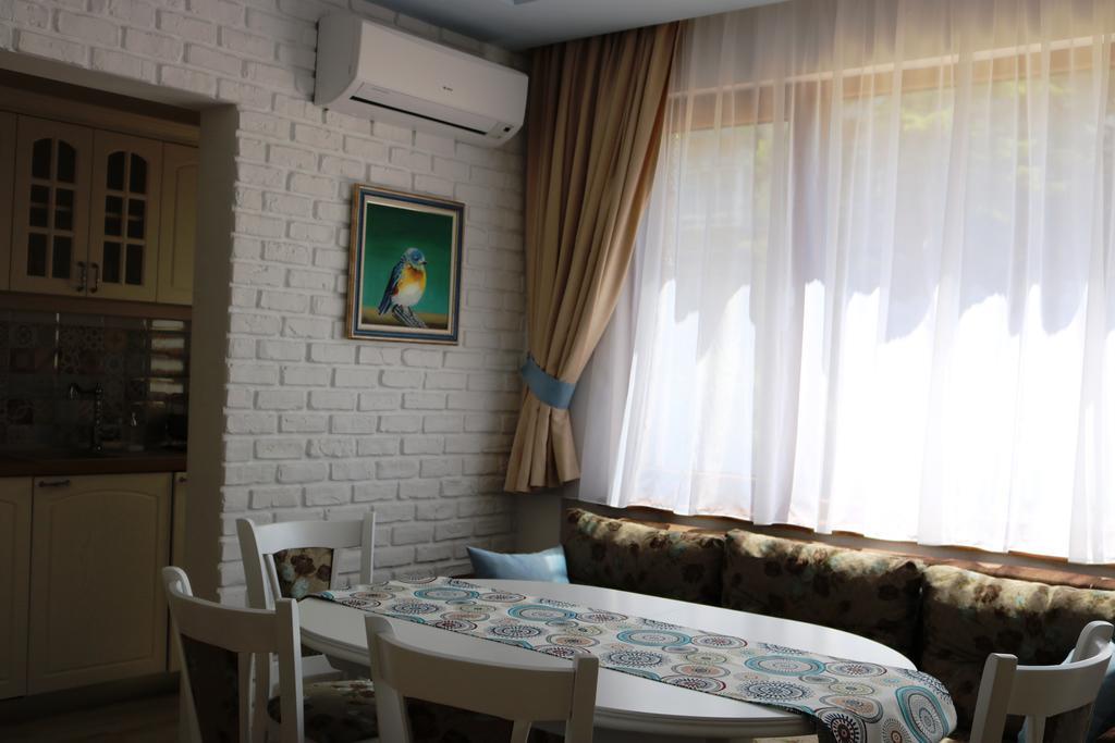 Central Varna Apartment - Lets4Holiday Exteriör bild
