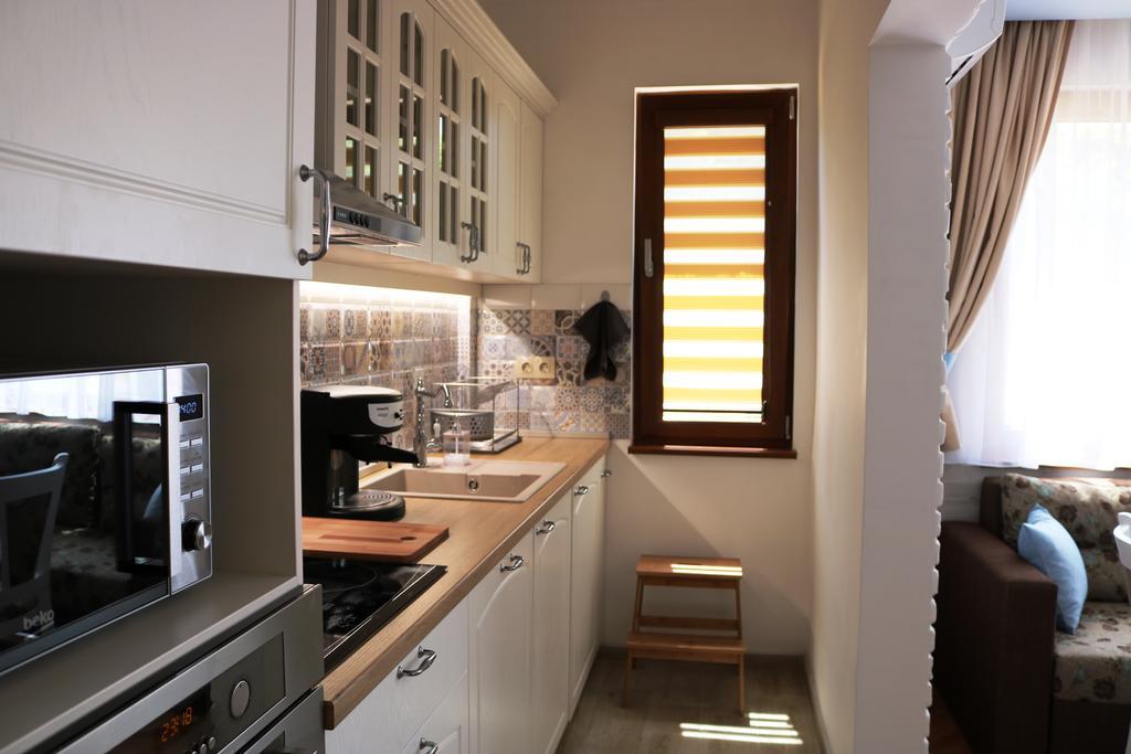 Central Varna Apartment - Lets4Holiday Exteriör bild