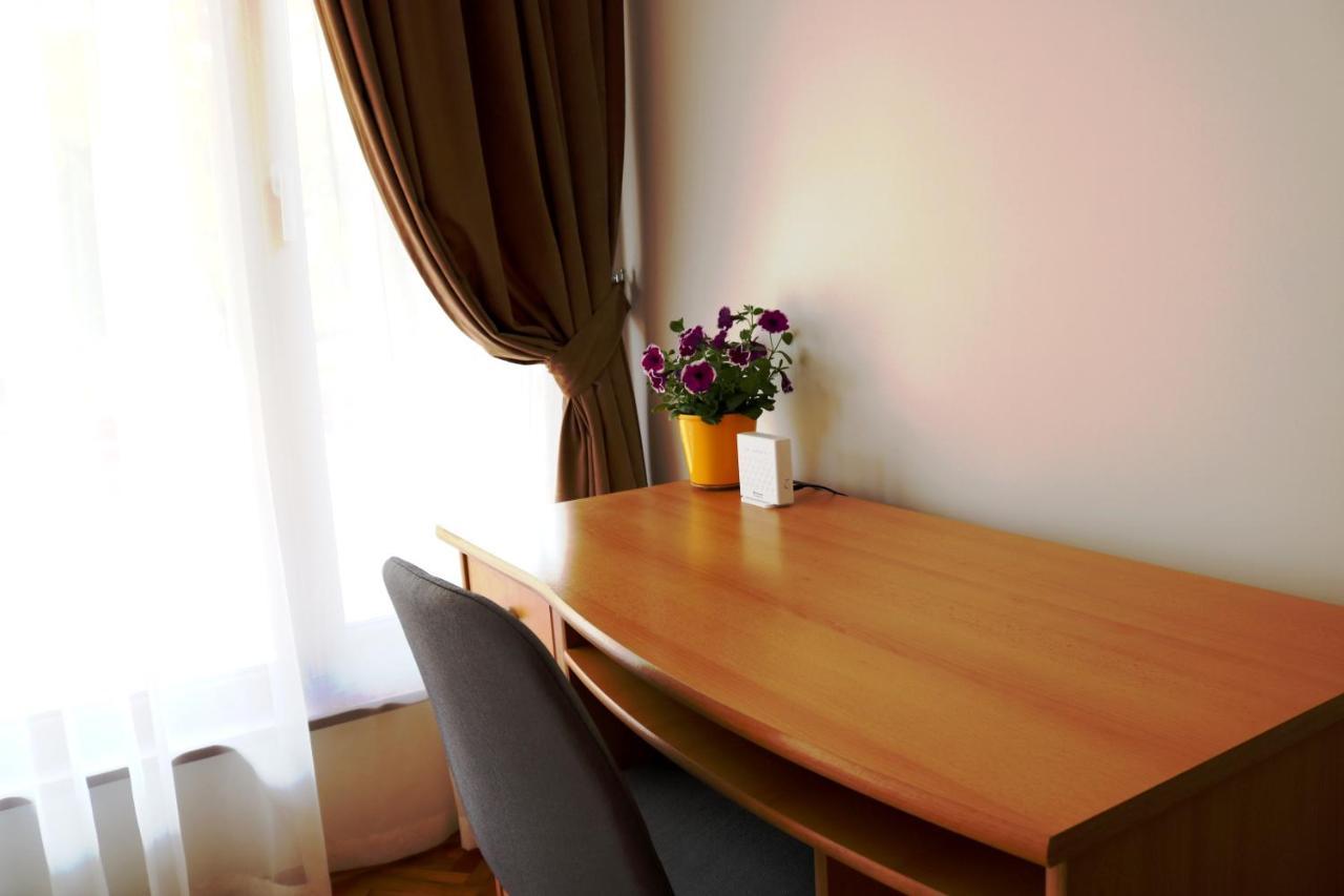 Central Varna Apartment - Lets4Holiday Exteriör bild